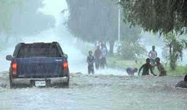 पाकिस्तान में मूसलाधार बारिश से मरने वालों की संख्या 134 हुई पाकिस्तान में मूसलाधार बारिश से मरने वालों की संख्या 134 हुई